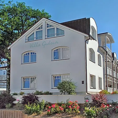 Strandvilla Gudrun Zur Meerseite Mit Balkon Binz