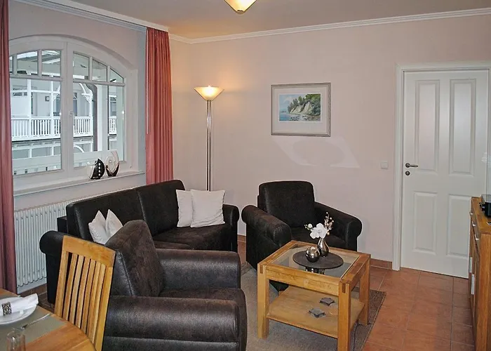 Strandvilla Gudrun Zur Meerseite Mit Balkon Binz